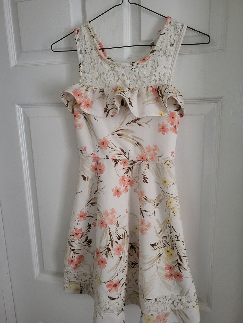 Stunning Girls' Floral Lace Yoke Dress - Cream with Pink Blossoms